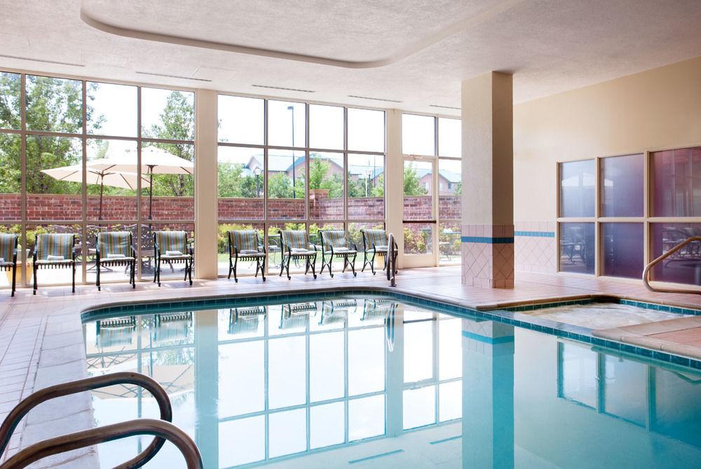 Courtyard By Marriott Denver Airport Екстер'єр фото
