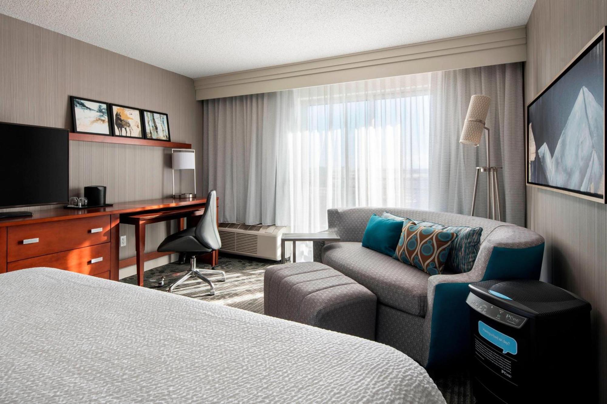 Courtyard By Marriott Denver Airport Екстер'єр фото