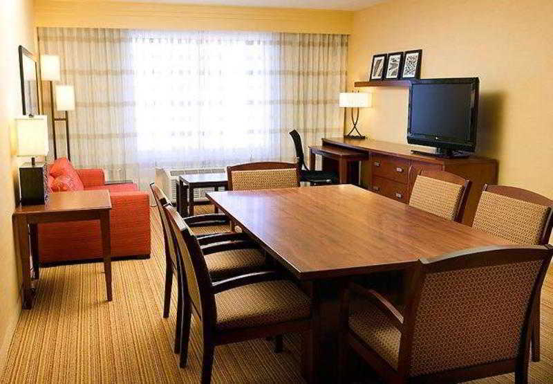Courtyard By Marriott Denver Airport Екстер'єр фото